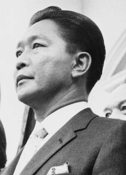 431px-Ferdinand_Marcos_at_the_White_House.jpg