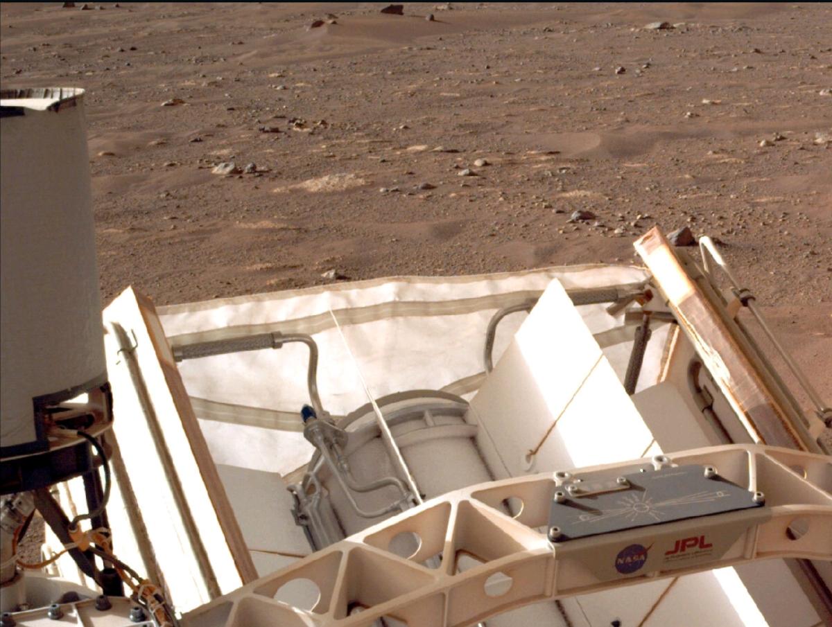 Screenshot_20211206-165301_NASA Be A Martian.jpg