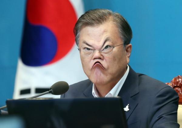 찌그러짐.png.jpg