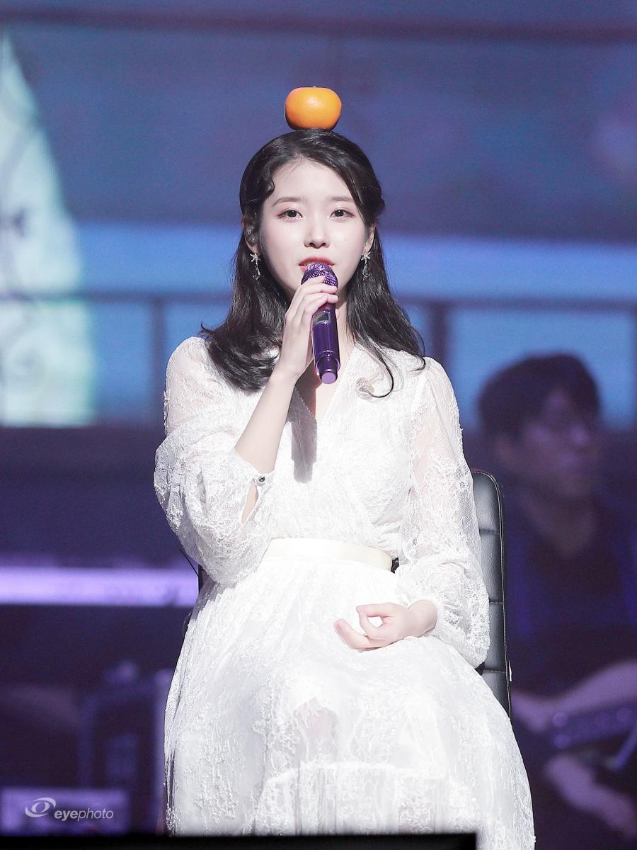 아이유3.jpg