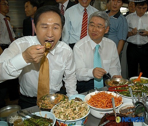 명박이_(1).JPG