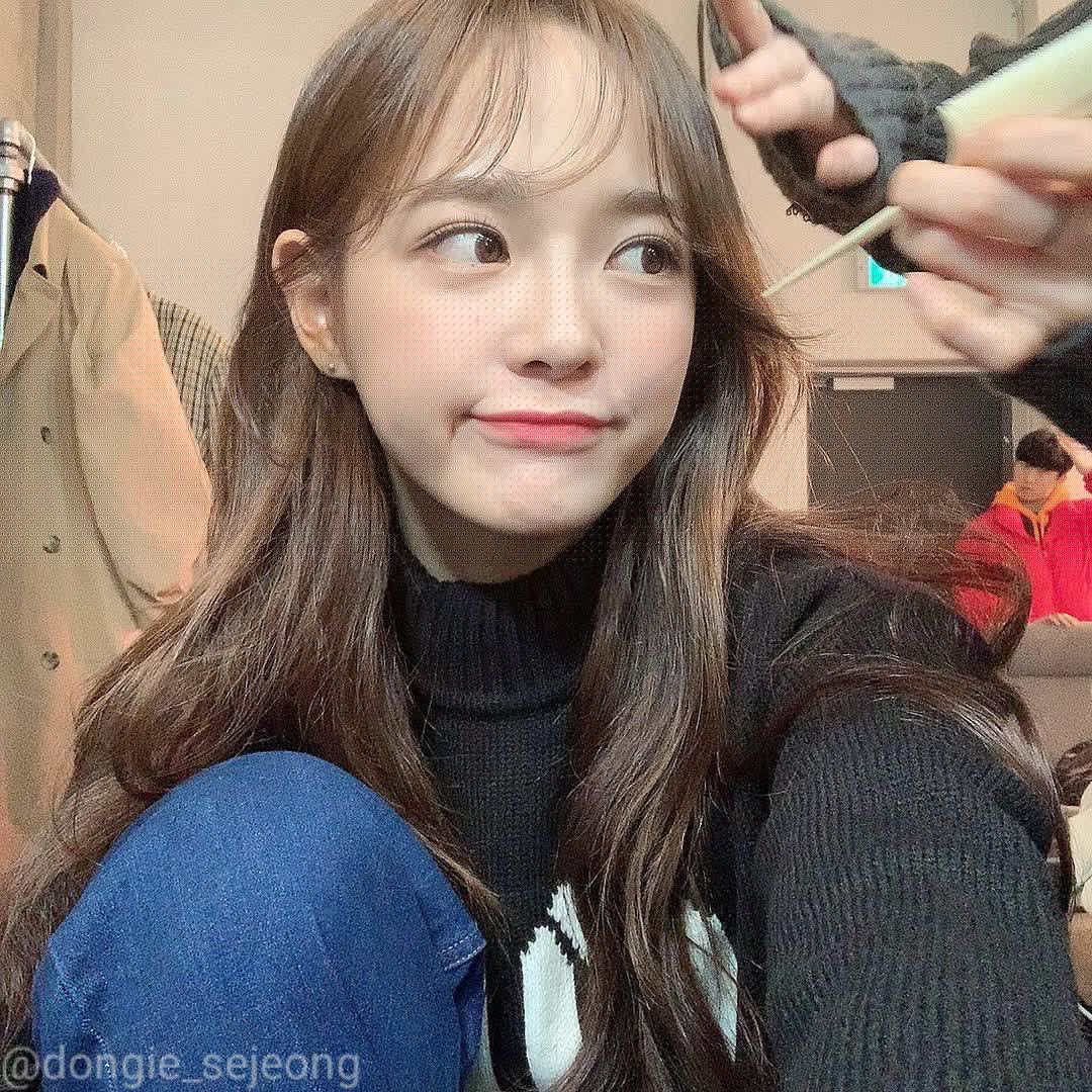 vlive_photo_1653795347399.jpg