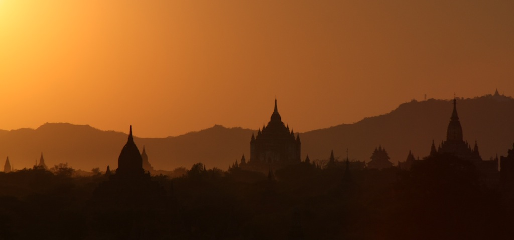 Bagan_Sunset.jpg