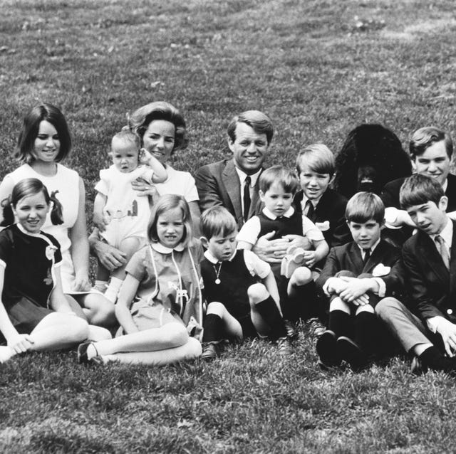 robert-kennedy-with-his-wife-and-their-ten-children-ca-1965-news-photo-1591027013.jpg