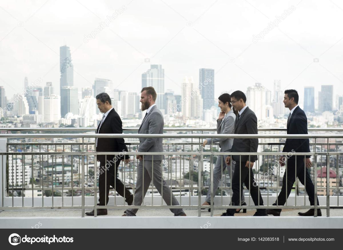 depositphotos_142083518-stock-photo-business-people-walking-in-the.jpg